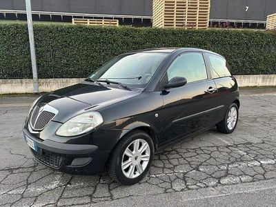 Usata Lancia Ypsilon 60 CV (44 kW) 2005 Nero Utilitaria