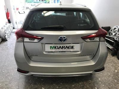 Grigio Usata 2018 Toyota Auris Hybrid Business Edition Station wagon | 15.800 € (Molto cara)