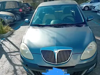 Usata Lancia Ypsilon 2004 Utilitaria