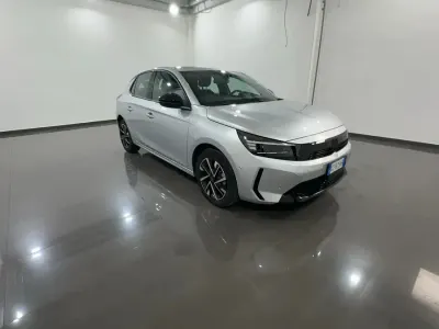 Usata Opel Corsa S 100 CV (73 kW) 2025 Kristall silver Utilitaria