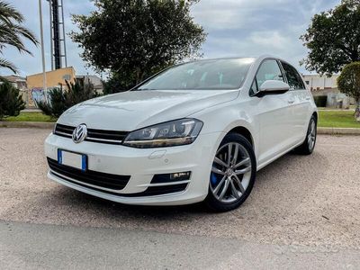 Usata VW Golf VII 110 CV (80 kW) 2015 Bianco Utilitaria