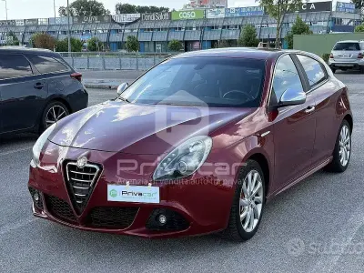 Usata Alfa Romeo Giulietta Distinctive 170 CV (125 kW) 2013 Rosso Utilitaria