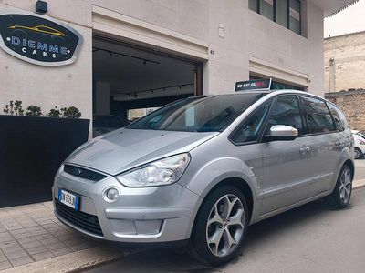 Usata Ford S-MAX Titanium 140 CV (102 kW) 2008 Argento Monovolume