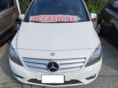 Usata Mercedes B180 Premium 109 CV (80 kW) 2012 Bianco Monovolume