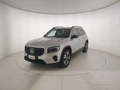 Usata Mercedes GLB200 Advanced 150 CV (110 kW) 2024 Grigio SUV