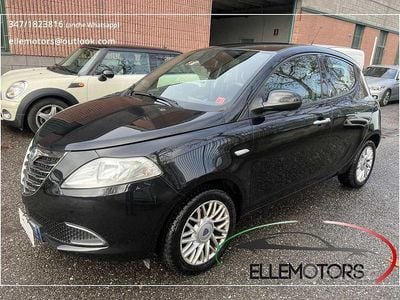 Usata Lancia Ypsilon Silver 69 CV (50 kW) 2014 Nero Utilitaria