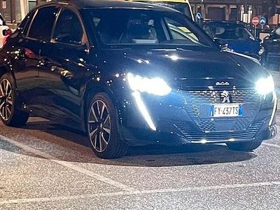 Nero Usata 2020 Peugeot 208 GT-line Utilitaria | 13.500 € (Molto cara)