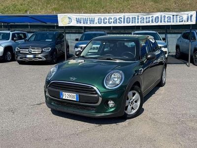 Begagnad Mini One D 95 HK (69 kW) 2018 Grön Halvkombi