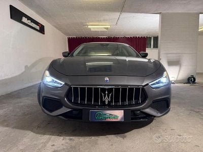 Usata Maserati Ghibli 350 CV (257 kW) 2017 Grigio Berlina