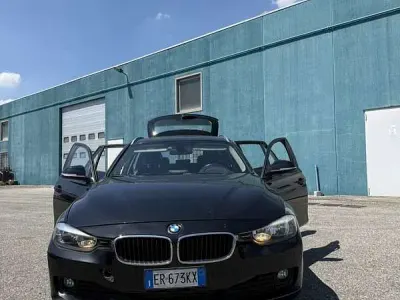 Usata BMW 320 Sport Line 184 CV (135 kW) 2013 Station wagon