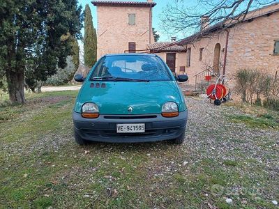Usata Renault Twingo 54 CV (39 kW) 1993 Verde Utilitaria