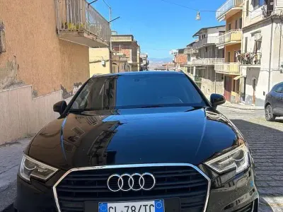 Usata Audi A3 110 CV (80 kW) 2017 Berlina