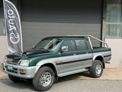 Usata Mitsubishi L200 101 CV (74 kW) 2000 Verde Pick-up