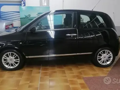 Usata Lancia Ypsilon 80 CV (58 kW) 2008 Nero Utilitaria