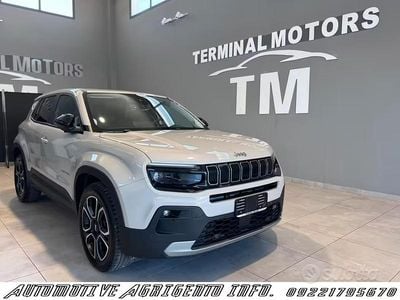 Usata Jeep Avenger Summit 100 CV (73 kW) 2024 Beige SUV