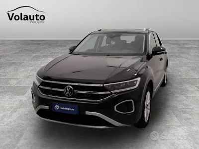 Usata VW T-Roc Style 150 CV (110 kW) 2023 Nero SUV