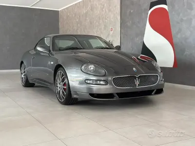 Begagnad Maserati Coupé 401 HK (294 kW) 2007 Grå Sportkupé