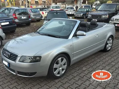 Usata Audi A4 Cabriolet 220 CV (161 kW) 2003 Grigio Cabrio
