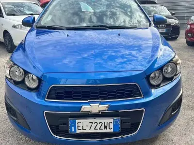Usata Chevrolet Aveo LS 84 CV (61 kW) 2012 Bluazzurro Berlina