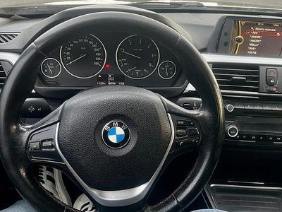 Usata BMW 318 Sport Line 2013 Berlina