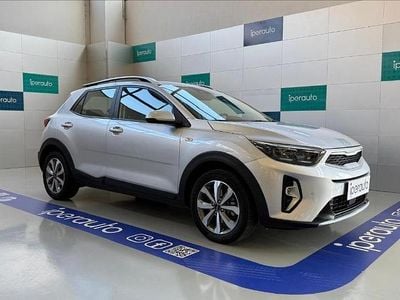 Usata Kia Stonic Urban 82 CV (60 kW) 2023 Argento metallizzato SUV