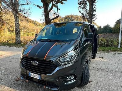 Usata Ford Tourneo Sport 170 CV (125 kW) 2023 Grigio Berlina