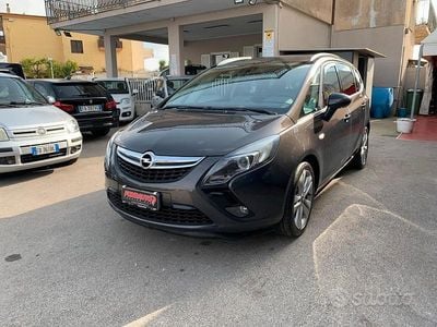 Usata Opel Zafira Tourer Cosmo 136 CV (100 kW) 2014 Grigio Monovolume
