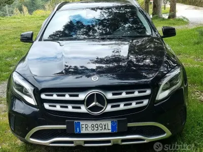 Usata Mercedes GLA200 136 CV (100 kW) 2018 Nero SUV
