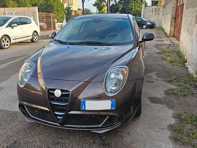 Usata Alfa Romeo MiTo 105 CV (77 kW) 2013 Marrone Utilitaria