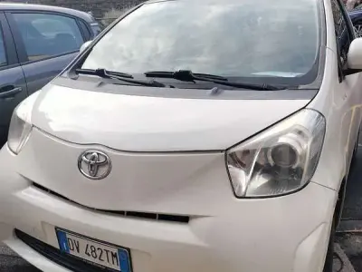 Usata Toyota iQ