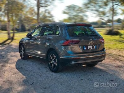 Usata VW Tiguan Business 150 CV (110 kW) 2017 Grigio SUV