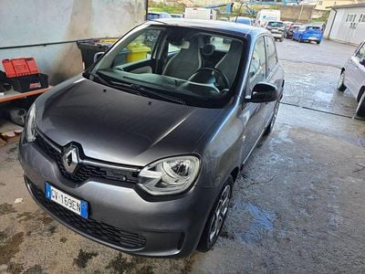 Usata Renault Twingo Equilibre 65 CV (47 kW) 2024 Grigio Utilitaria