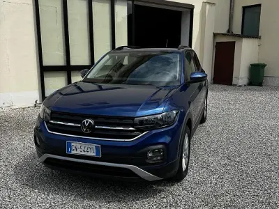 Usado VW T-Cross Style 95 CV (69 kW) 2023 Azul SUV
