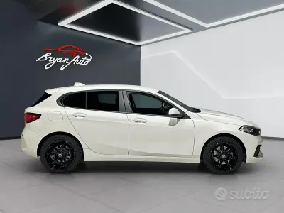 Gebraucht BMW 118 Advantage 150 PS (110 kW) 2021 Weiß Kleinwagen