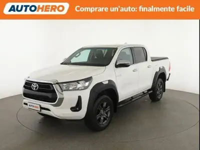 Begagnad Toyota HiLux Lounge 150 HK (110 kW) 2022 Vit Pickup