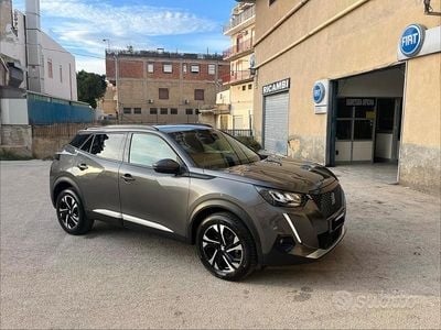 Usata Peugeot 2008 Allure 110 CV (80 kW) 2021 Grigio SUV