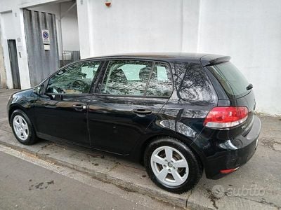 Usata VW Golf VI 102 CV (75 kW) 2009 Nero Utilitaria