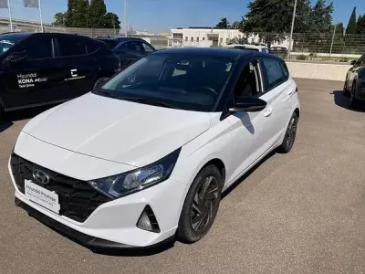 Usata Hyundai i20 84 CV (61 kW) 2023 Bianco Utilitaria