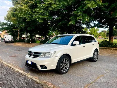 Usata Fiat Freemont Urban 170 CV (125 kW) 2013 Bianco SUV