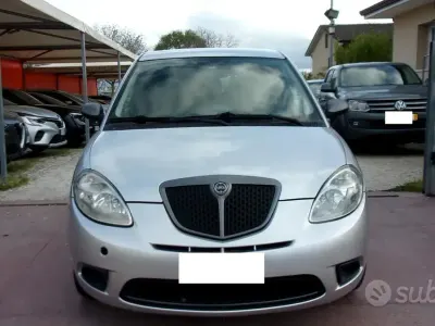 Usata Lancia Ypsilon 90 CV (66 kW) 2009 Grigio Utilitaria