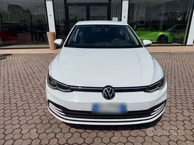 Usata VW Golf VIII Life 150 CV (110 kW) 2022 Bianco Berlina