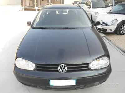 Usata VW Golf IV 90 CV (66 kW) 2002 Nero Station wagon