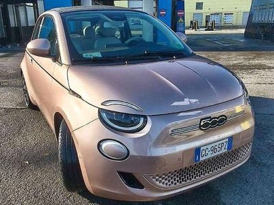 Usata Fiat 500e La Prima 42 kW (58 CV) 2021 Oro Cabrio