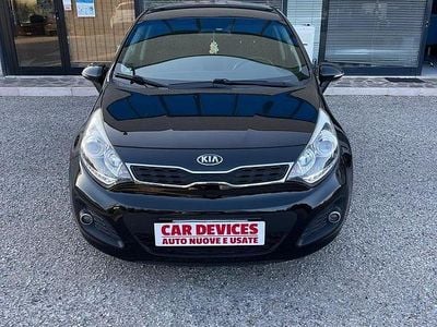 Usata Kia Rio 90 CV (66 kW) 2014 Nero Berlina