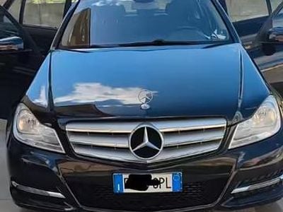 Usata Mercedes C180 120 CV (88 kW) 2014 Nero Station wagon