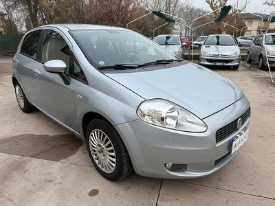Usata Fiat Grande Punto 75 CV (55 kW) 2008 Argento Utilitaria