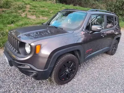 Usata Jeep Renegade Trailhawk 170 CV (125 kW) 2018 Grigio SUV