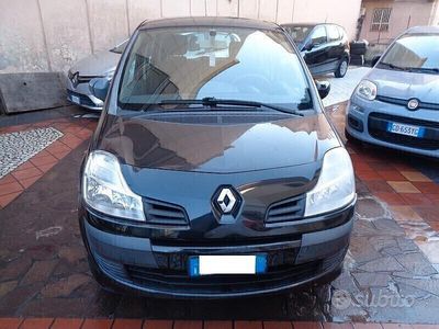 Usata Renault Modus 75 CV (55 kW) 2009 Nero Monovolume