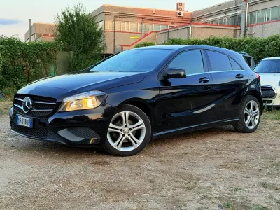 Usata Mercedes A180 Night 109 CV (80 kW) 2016 Nero Utilitaria