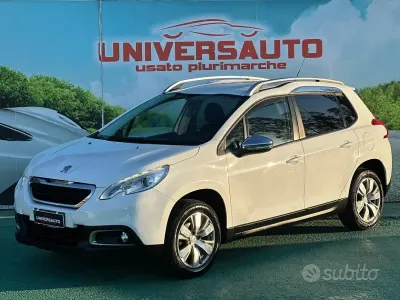 Usata Peugeot 2008 Access 68 CV (50 kW) 2015 Bianco SUV